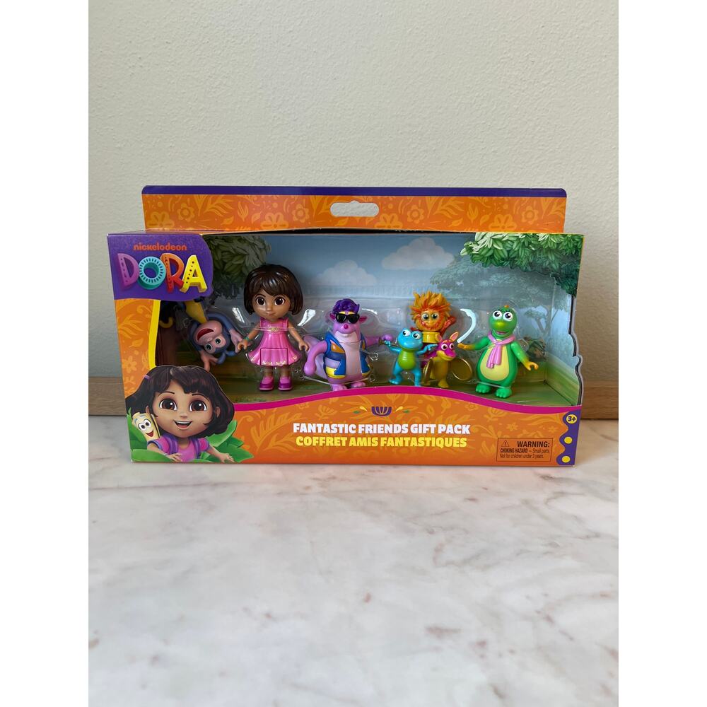 Dora Fantastic Friends Toy Figures includes Dora, Boots, Tico, Isa, Fiesta Trio